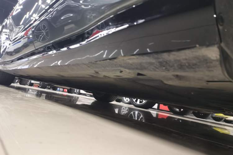 Used Denza Z9GT 2024 1100 Four-Wheel Drive Max Edition Left Side Sill