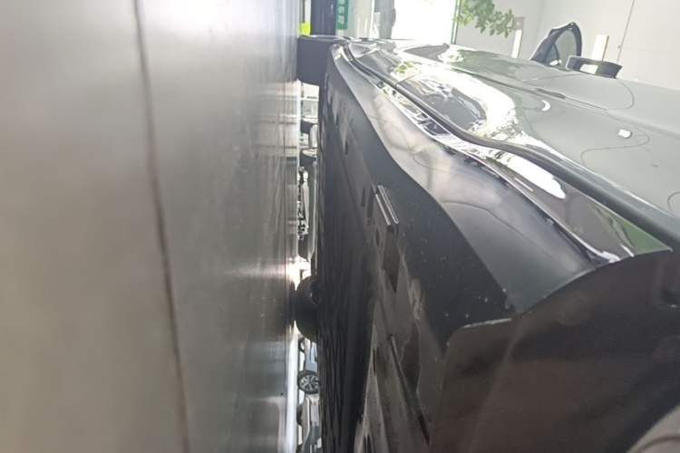 Used Denza Z9GT 2024 1100 4x4 Pro Version Left Side Sill
