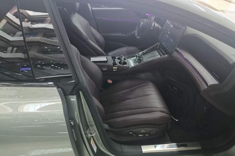Used Denza Z9GT 2024 1100 Four-Wheel Drive Max Edition Right Front Seat