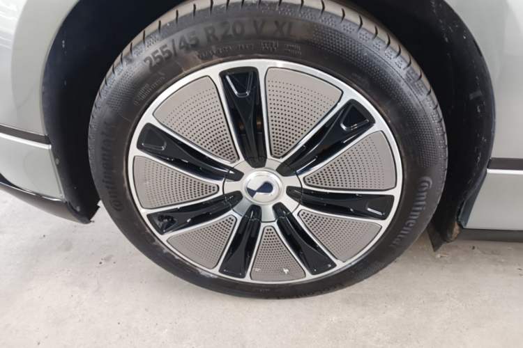 Used Denza Z9GT 2024 1100 4x4 Max First Edition Right Rear Wheel Hub