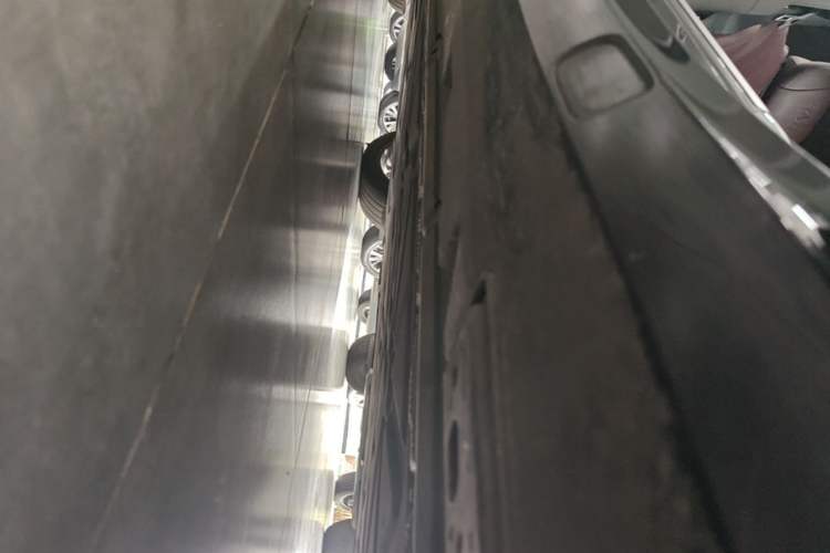 Used Denza Z9GT 2024 1100 4x4 Pro Version Right Side Sill