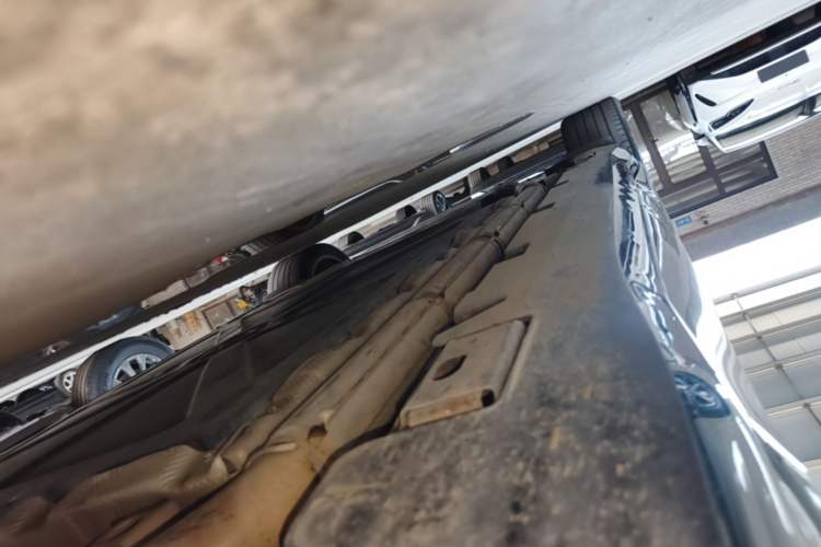 Used Denza Z9GT 2024 1100 4x4 Max First Edition Right Side Sill