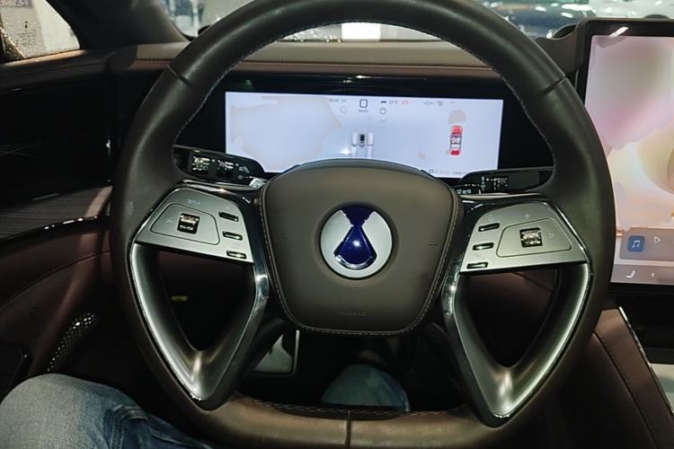 Used Denza Z9GT 2024 1100 Four-Wheel Drive Max Edition Steering Wheel