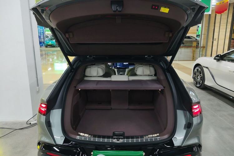 Used Denza Z9GT 2024 1100 Four-Wheel Drive Ultra Version Trunk