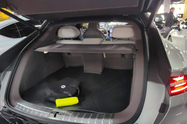 Used Denza Z9GT 2024 1100 Four-Wheel Drive Max Edition Trunk