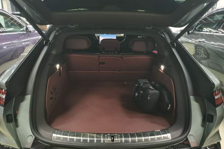 Used Denza Z9GT 2024 1100 Four-Wheel Drive Max Edition Trunk