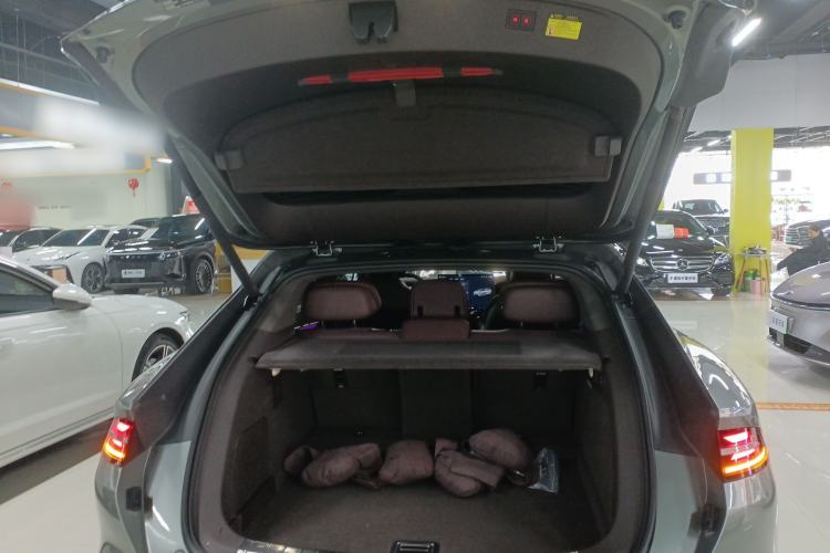 Used Denza Z9GT 2024 1100 Four-Wheel Drive Ultra Version Trunk