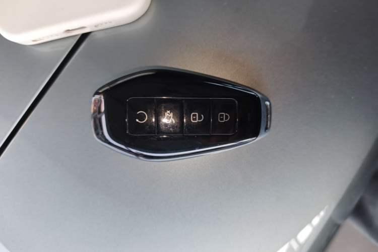 Used Denza Z9GT 2024 1100 4x4 Max First Edition Vehicle Key