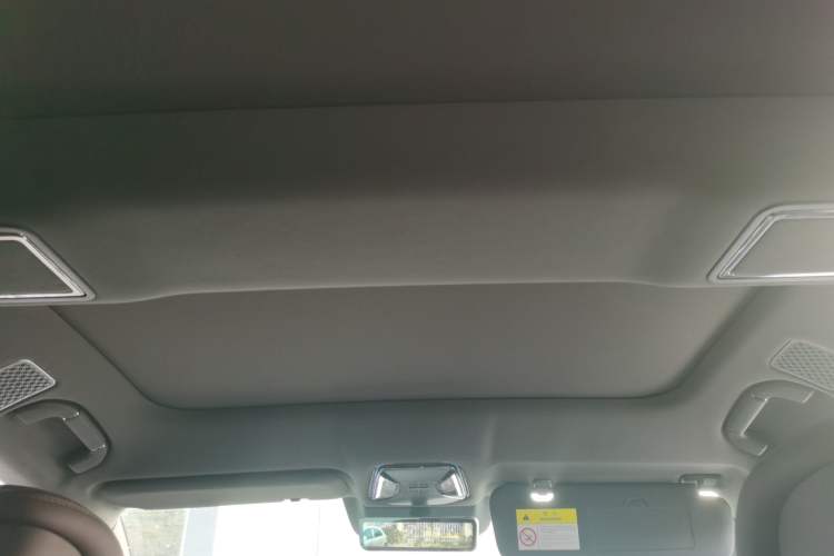 Used Denza Z9GT 2024 630 All-Wheel Drive Max Edition Headliner