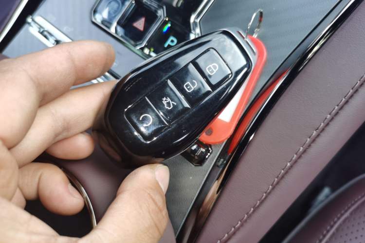 Used Denza Z9GT 2024 630 All-Wheel Drive Max Edition Interior 1