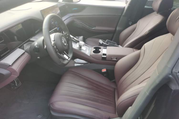 Used Denza Z9GT 2024 630 All-Wheel Drive Max Edition Left Front Seat