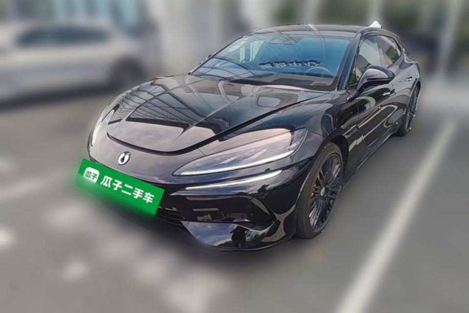 Denza Z9GT 2024