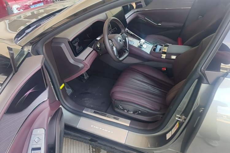 Used Denza Z9GT 2024 1100 Four-Wheel Drive Ultra Version Driver Seat
