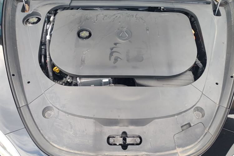 Used Denza Z9GT 2024 1100 Four-Wheel Drive Ultra Version Engine Bay