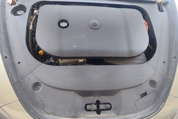 Used Denza Z9GT 2024 1100 Four-Wheel Drive Ultra Version Engine Bay