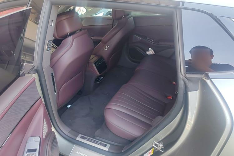 Used Denza Z9GT 2024 1100 Four-Wheel Drive Ultra Version Left Rear Seat