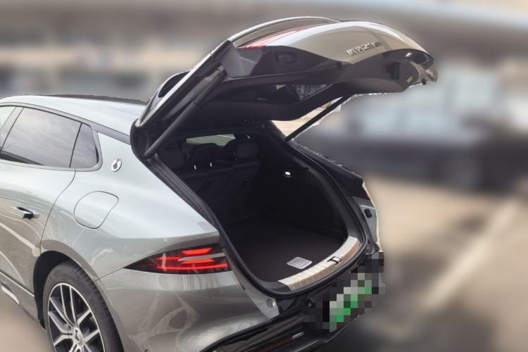 Used Denza Z9GT 2024 1100 Four-Wheel Drive Max Edition Trunk
