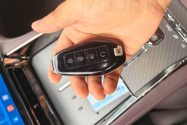 Used Denza Z9GT 2024 1100 Four-Wheel Drive Max Edition Vehicle Key