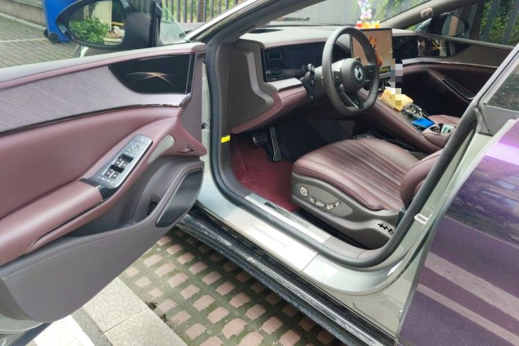 Used Denza Z9GT 2024 1100 4x4 Max First Edition Driver Seat