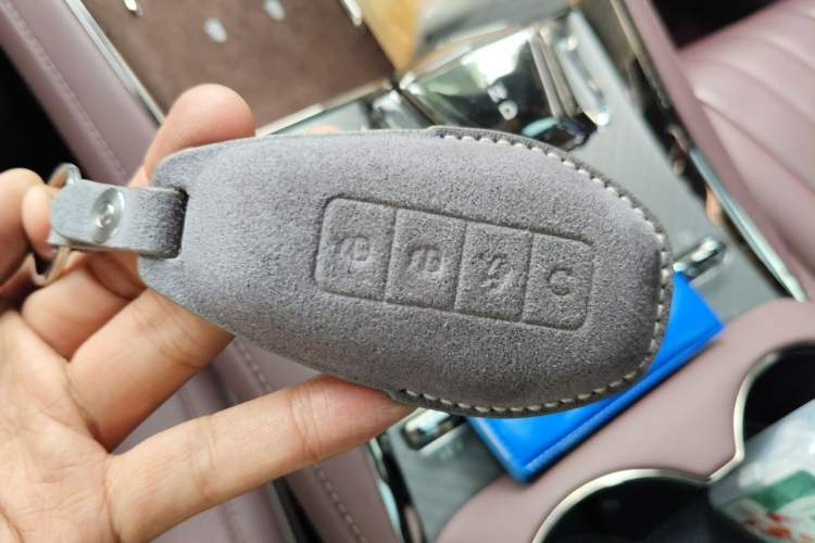 Used Denza Z9GT 2024 1100 4x4 Max First Edition Vehicle Key
