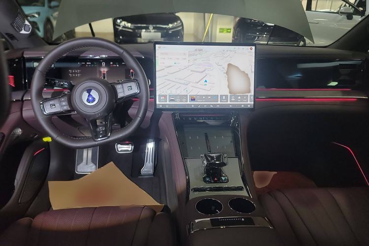 Used Denza Z9GT 2024 1100 Four-Wheel Drive Ultra Version Center Console