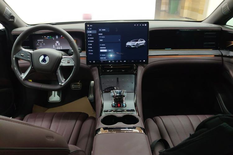 Used Denza Z9GT 2024 1100 Four-Wheel Drive Max Edition Center Console