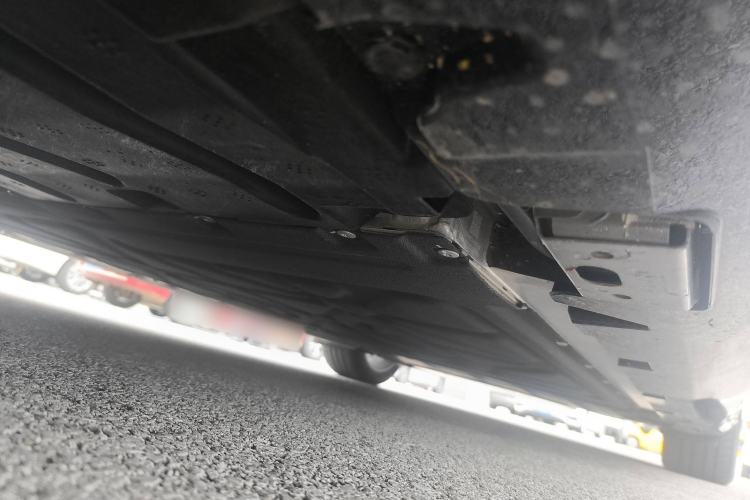 Used Denza Z9GT 2024 1100 Four-Wheel Drive Max Edition Chassis Front Left