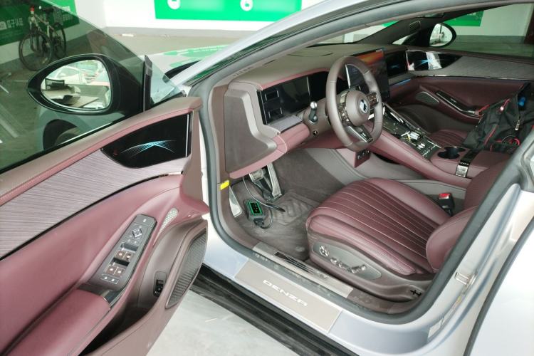 Used Denza Z9GT 2024 1100 Four-Wheel Drive Max Edition Driver Seat