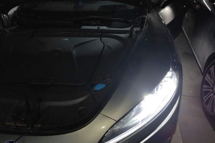 Used Denza Z9GT 2024 630 All-Wheel Drive Max Edition Engine Bay Left