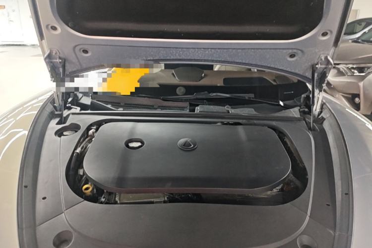 Used Denza Z9GT 2024 1100 Four-Wheel Drive Max Edition Engine Bay