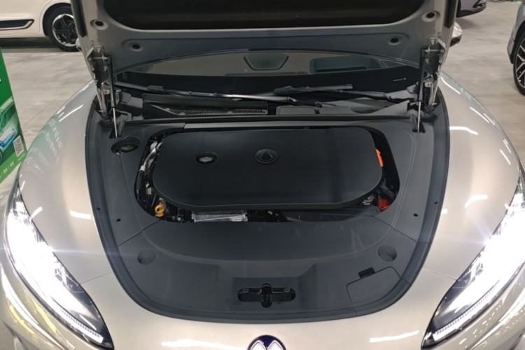 Used Denza Z9GT 2024 1100 Four-Wheel Drive Ultra Version Engine Bay