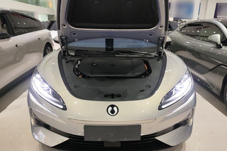 Used Denza Z9GT 2024 1100 Four-Wheel Drive Ultra Version Engine Bay