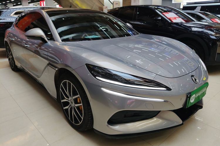 Used Denza Z9GT 2024 630 All-Wheel Drive Pro Version Exterior 2