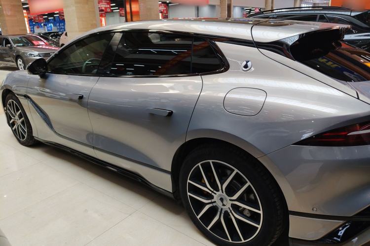 Used Denza Z9GT 2024 630 All-Wheel Drive Pro Version Exterior 3