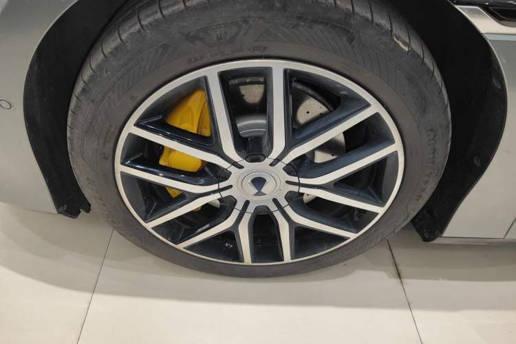 Used Denza Z9GT 2024 1100 Four-Wheel Drive Max Edition Exterior 4
