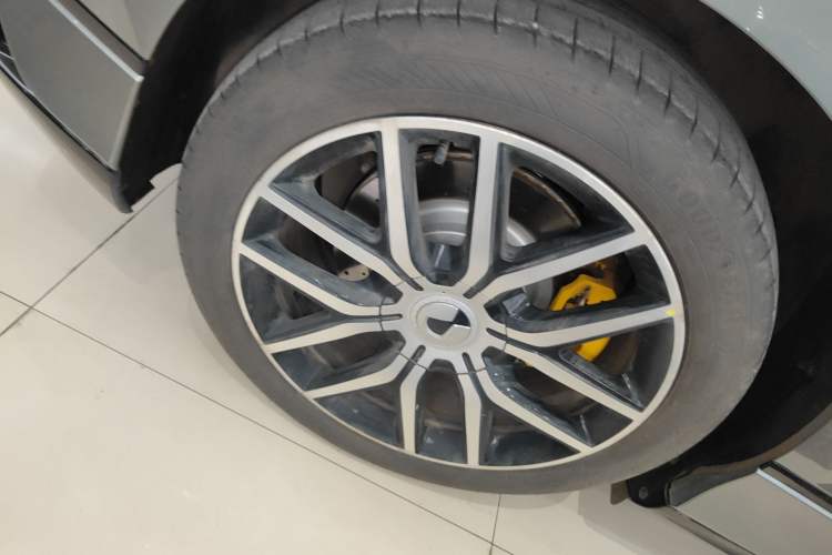 Used Denza Z9GT 2024 1100 Four-Wheel Drive Max Edition Exterior 5