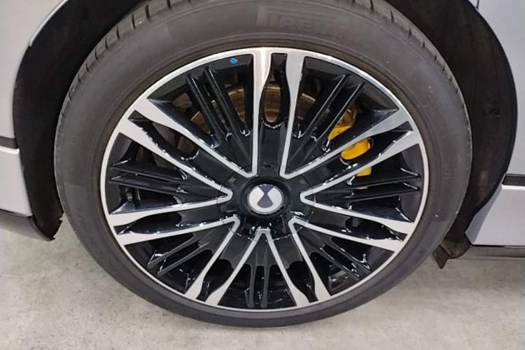 Used Denza Z9GT 2024 1100 Four-Wheel Drive Ultra Version Exterior 5