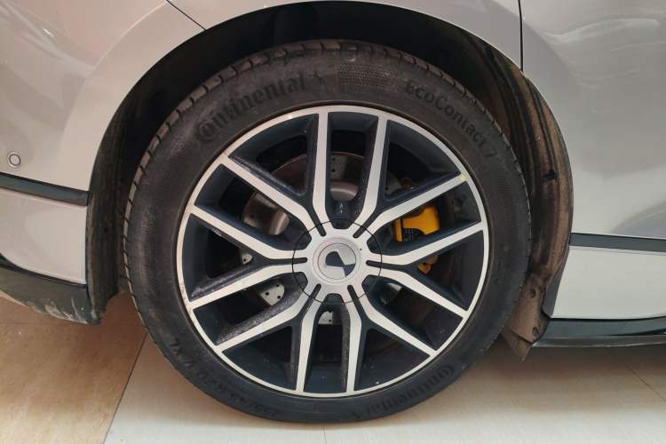 Used Denza Z9GT 2024 630 All-Wheel Drive Pro Version Exterior 8