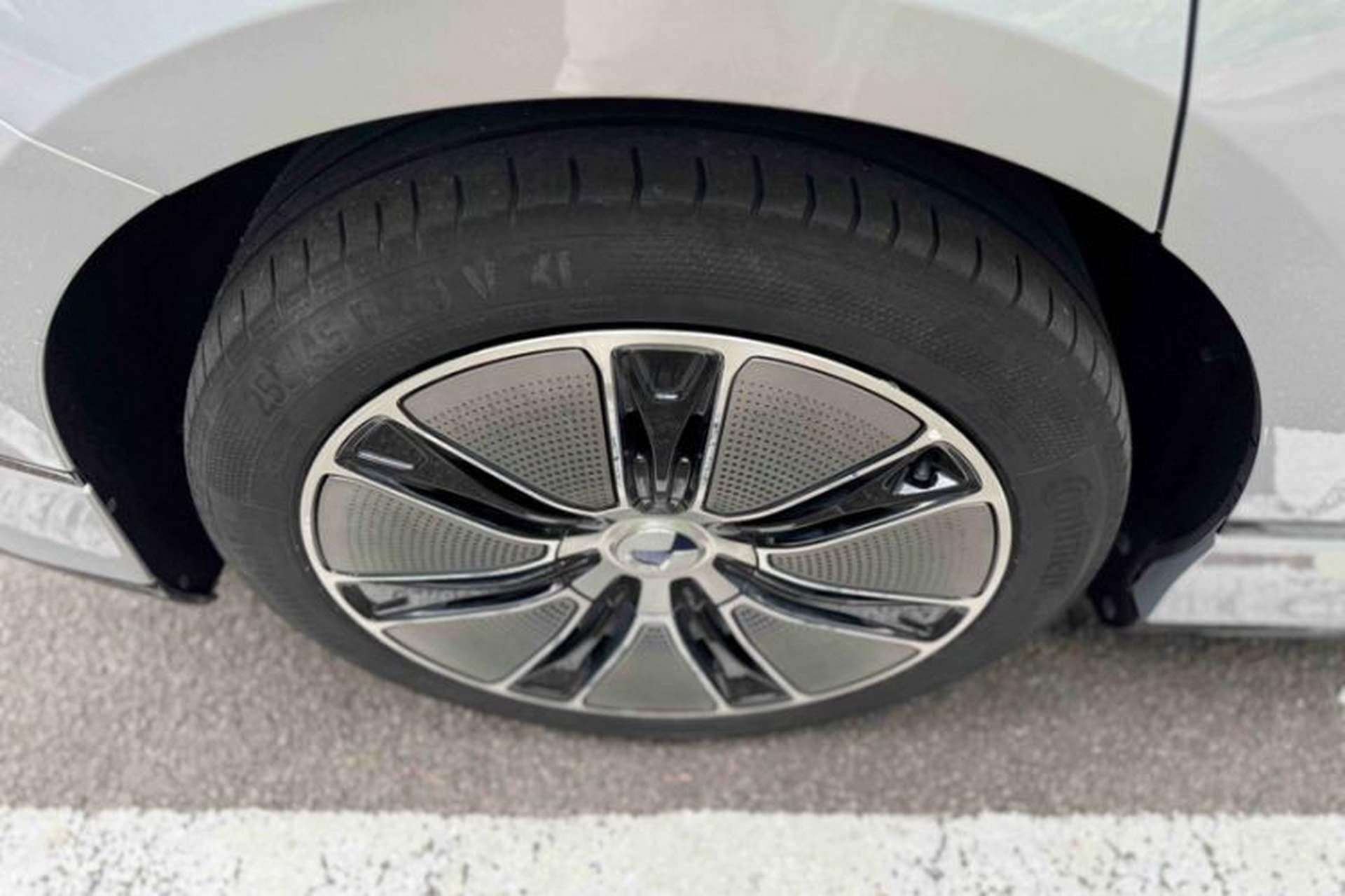 Used Denza Z9GT 2024 1100 Four-Wheel Drive Max Edition Exterior 9