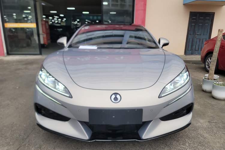 Used Denza Z9GT 2024 630 All-Wheel Drive Max Edition Front