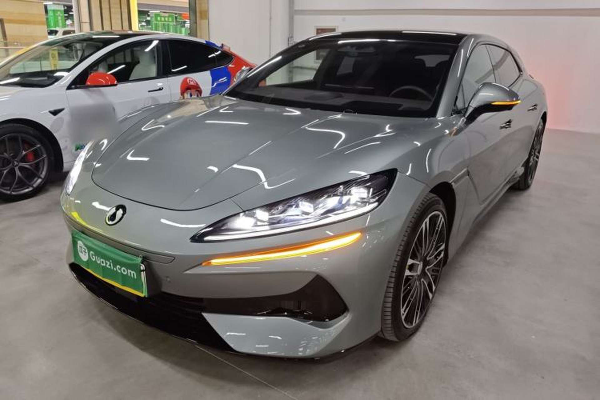 Used Denza Z9GT 2024 1100 Four-Wheel Drive Ultra Version Front Left 45 Deg
