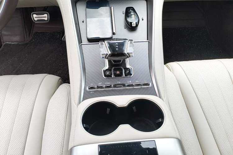Used Denza Z9GT 2024 1100 Four-Wheel Drive Max Edition Gear Lever