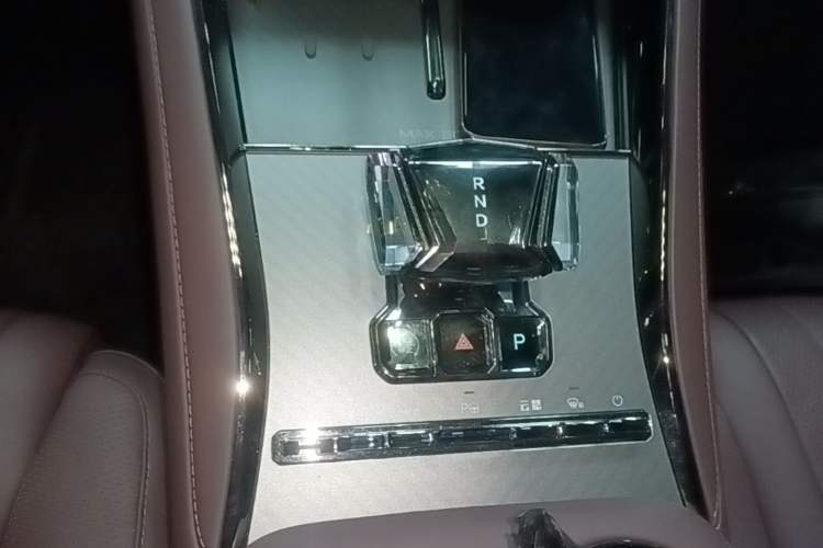 Used Denza Z9GT 2024 1100 4x4 Ultra First Edition Gear Lever