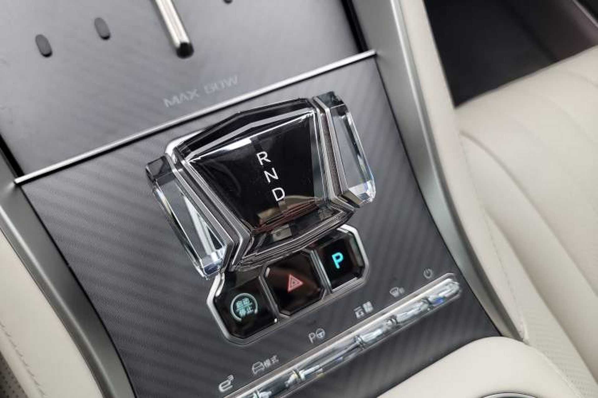 Used Denza Z9GT 2024 630 All-Wheel Drive Max Edition Gear Lever