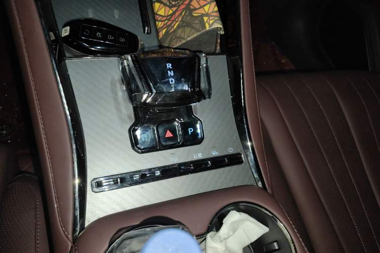 Used Denza Z9GT 2024 630 All-Wheel Drive Max Edition Gear Lever