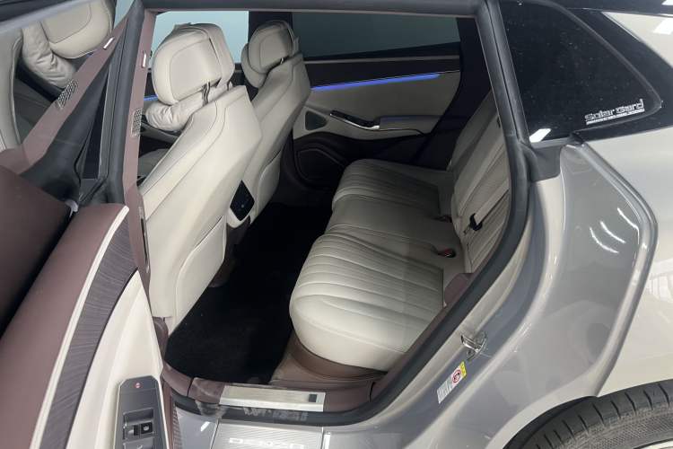 Used Denza Z9GT 2024 1100 Four-Wheel Drive Max Edition Interior 2