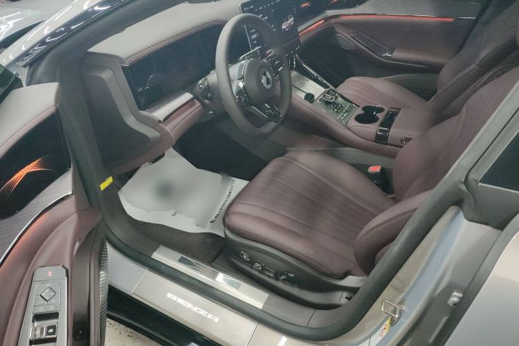 Used Denza Z9GT 2024 1100 Four-Wheel Drive Max Edition Interior 3