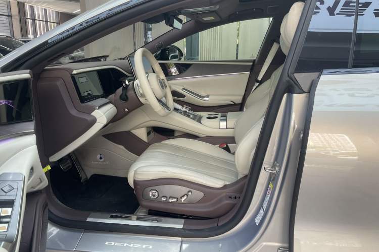 Used Denza Z9GT 2024 1100 Four-Wheel Drive Ultra Version Interior 3