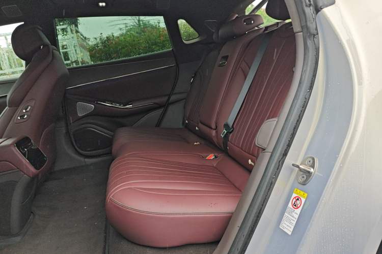 Used Denza Z9GT 2024 1100 4x4 Pro Version Interior 4
