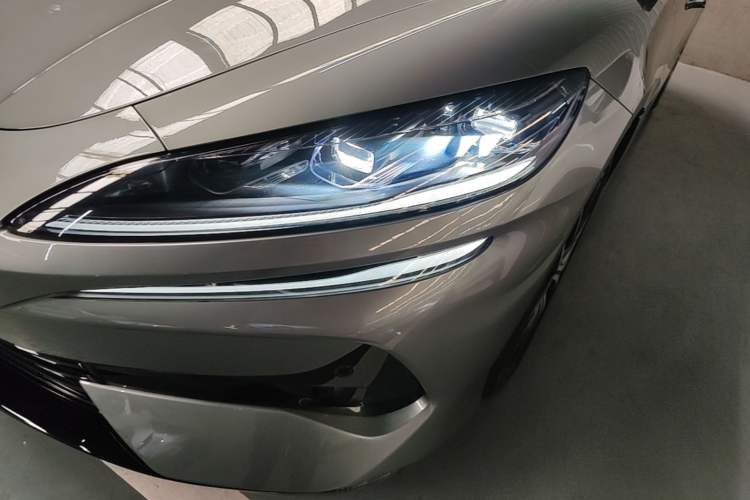 Used Denza Z9GT 2024 1100 4x4 Pro Version Left Front Headlight